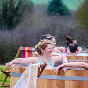 Outdoor spa at Bourn | February 2017 | Bathing under the Sky